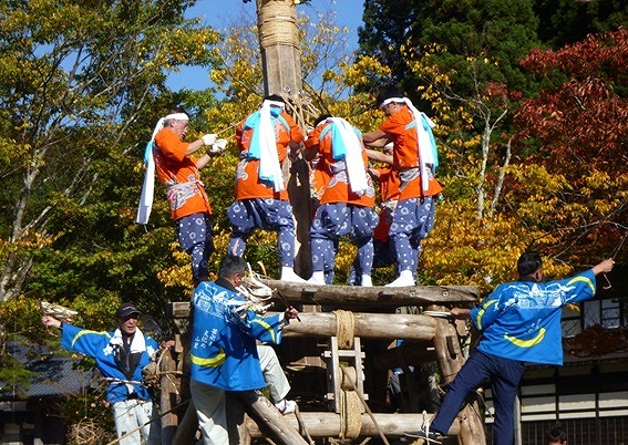 11月【南砺市】④「石かち」の櫓の上.jpg